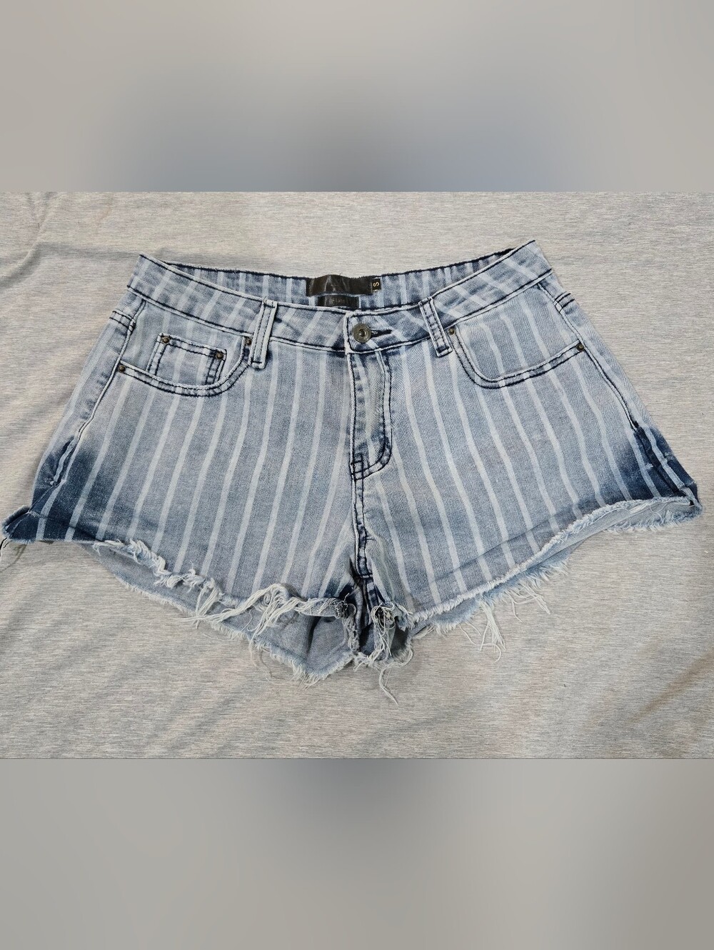 Lucky & Blessed Denim Cut Off Shorts Size S